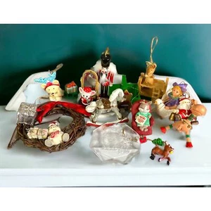 Vintage Christmas Ornaments Set of 2 Holiday Tree Decor Collectible Home Gift - Picture 1 of 11