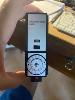 Flash Fotografico Vintage Metz Mecablitz 302 B L 16 B - Immagine 1 di 3