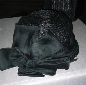 Womans Mr. John Jr.  Vintage 50/60s Woven Brim Straw Hat Black Bow Saks 5th Ave - Picture 1 of 5