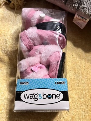 Botas grandes para perro Wag & Bone rosa con ribete de piel Foto 1 de 4