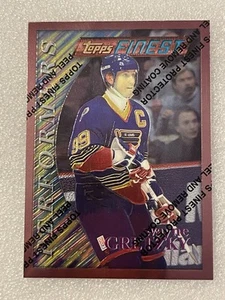 Wayne Gretzky~1996-97 Topps Finest Performers Bronze~card #5 w/coating~Mint!! - Bild 1 von 2