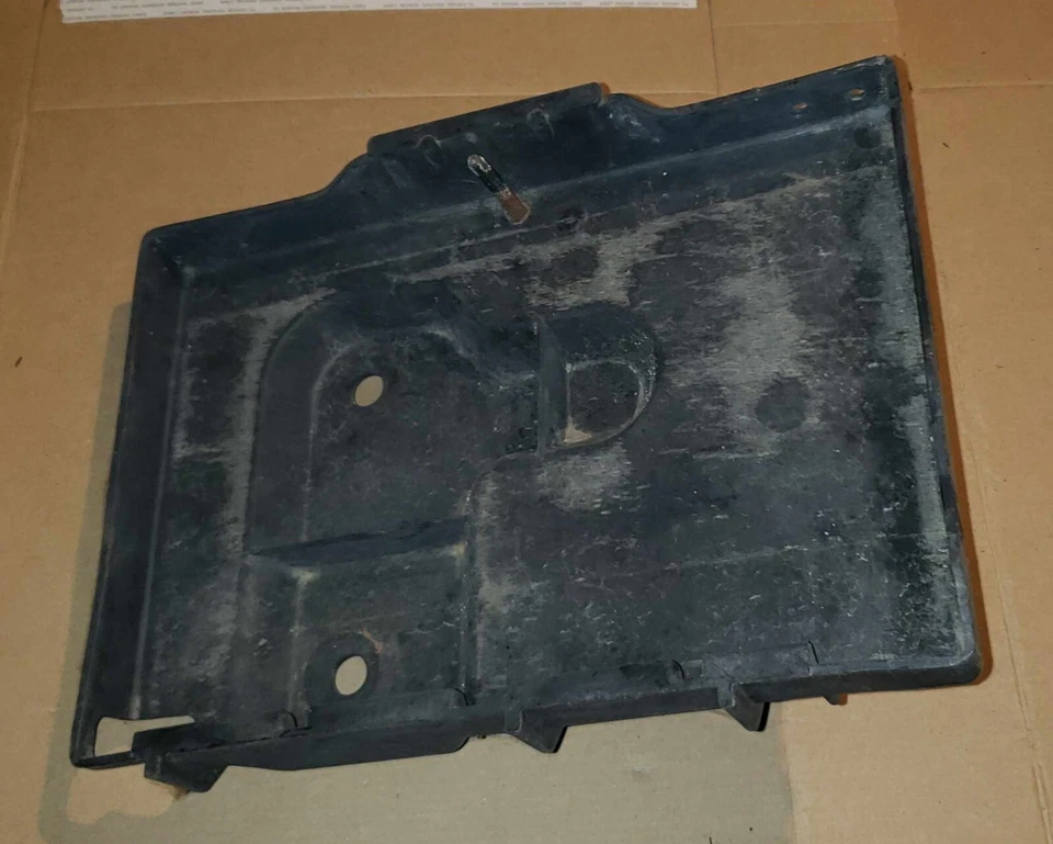 Lincoln Mark VIII 1997 1998 bandeja de batería Foto 1 de 1