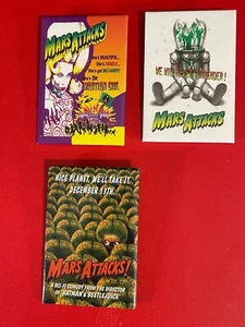 MARTE ATAQUES BOTONES PROMOCIONALES PINS 3" GRAN CONJUNTO VINTAGE LOTE DE 3  - Imagen 1 de 10