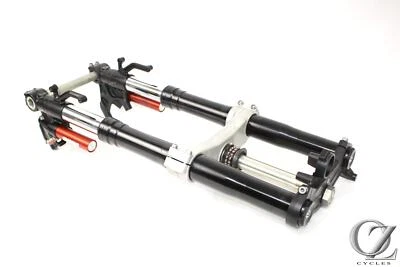 Suspensión horquillas delanteras Showa 21-24 Kawasaki Ninja ZX10R Foto 1 de 4