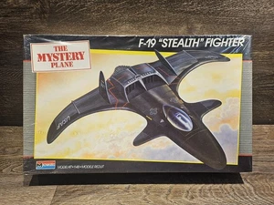 Monograma - F-19 Stealth Fighter Mystery Plane 1987 - Kit Modelo Escala 1:48 - ¡NUEVO! - Imagen 1 de 3