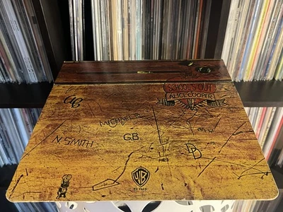 Alice Cooper - School's Out (LP) (Good Plus (G+)) - 3744038698 - Image 1 of 4