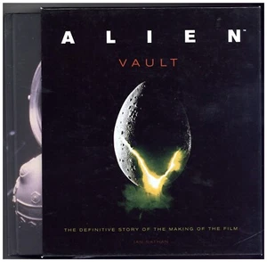THE ALIEN VAULT DE IAN NATHAN LIBRO DE TAPA DURA RARO con todos los INSERTOS Y ESTUCHE - Imagen 1 de 1