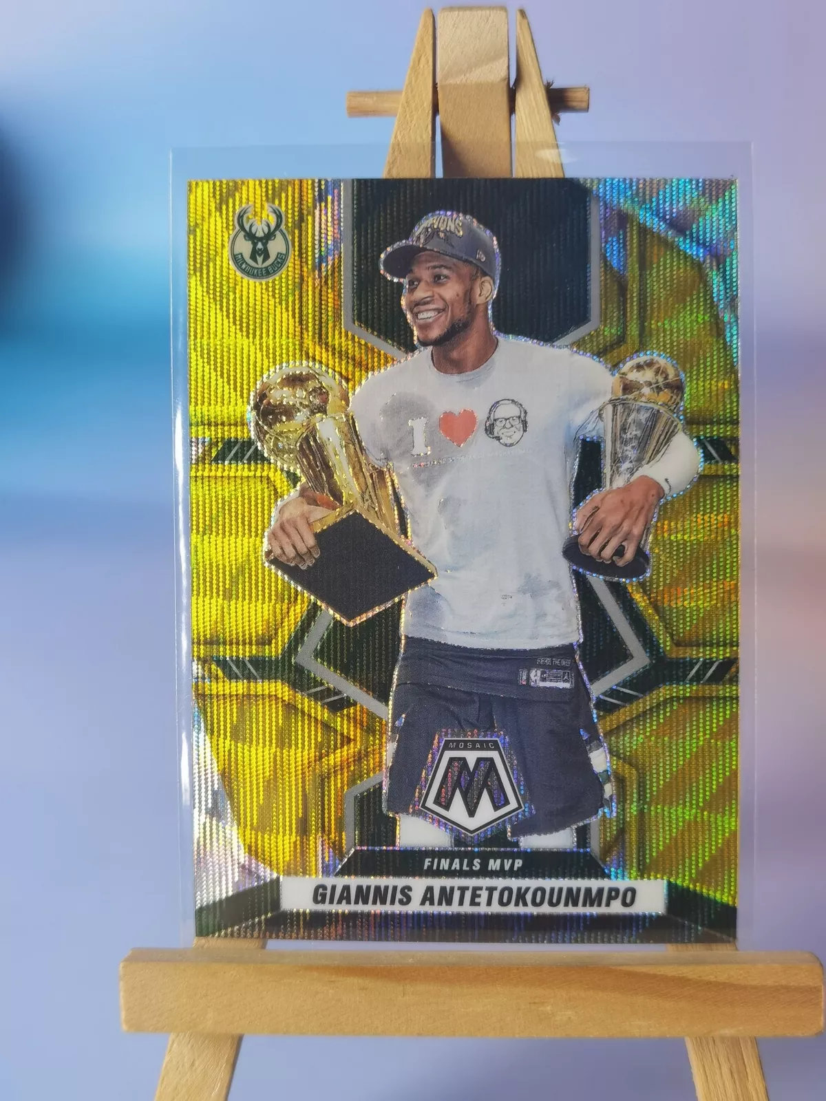 2021 PANINI MOSAIC #296 GIANNIS ANTETOKOUNMPO GOLD WAVE SSP