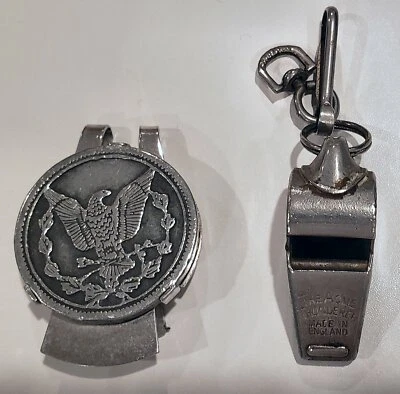 银色金属硬币钱夹和 ACME 雷霆哨钥匙链英格兰 — 第 1/4 张图片