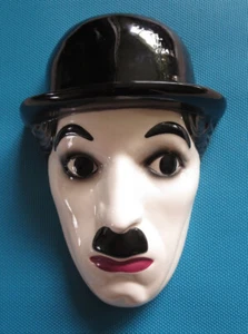 Maschera da parete in ceramica arte argilla, Charlie Chaplin decorazione da appendere a parete - Foto 1 di 4