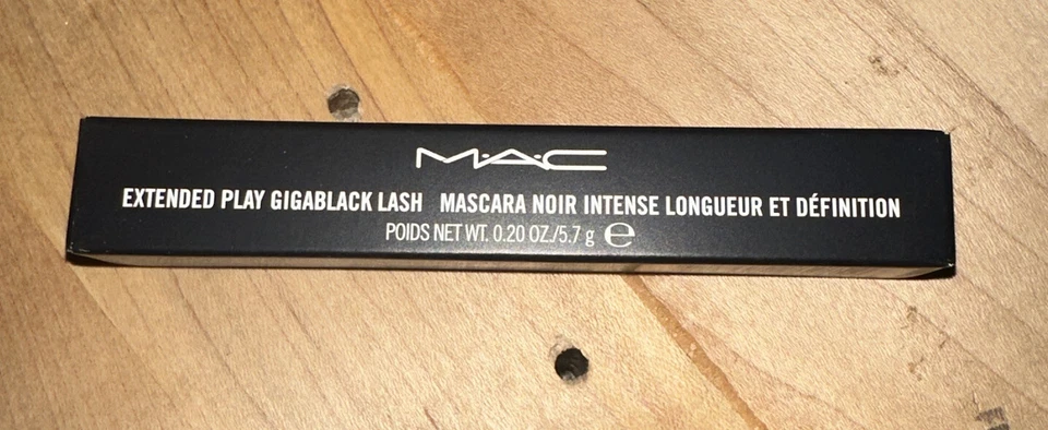 Mac Extended Play Gigablack Lash Mascara Noir Intense - Size 0.20 Oz. / 5.7 g - Image 1 of 1