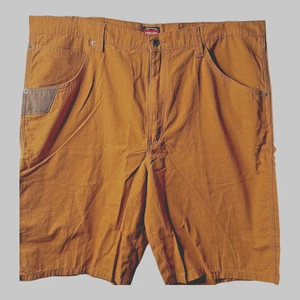 Wrangler Workwear Shorts Rawhide  Size 40 Relaxed Fit NWT - Picture 1 of 2
