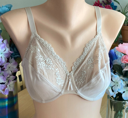 Foto 1 di 4