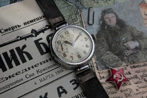 EXTREMELY RARE 1941 WW2 Kirovskie Type I K-43 Soviet RKKA Issued Watch - Picture 1 of 9
