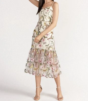 Vestido bordado floral ALTAR’D STATE feminino tamanho grande em camadas MSRP$168 novo com etiquetas - Imagem 1 de 4