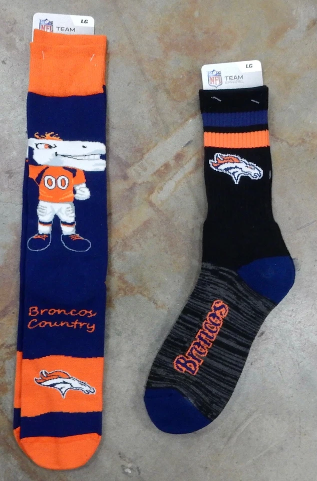 Paquete de 2 calcetines NFL Denver Broncos bandera mascota vestido grande negro escritura conjunto de regalo Foto 1 de 1