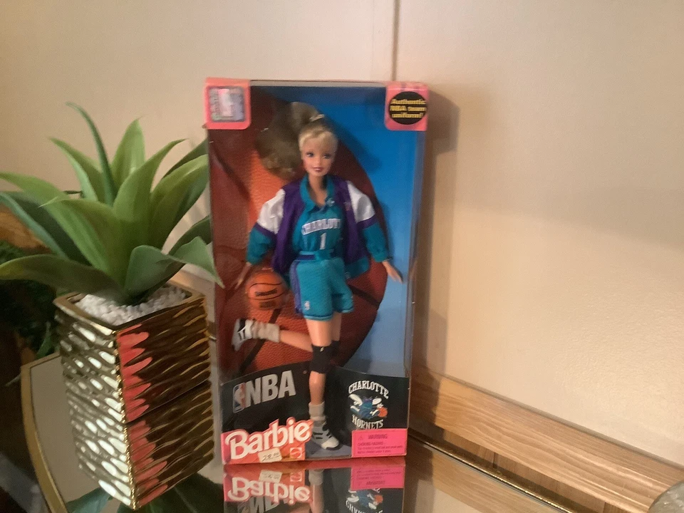 NBA Charlotte Hornets Barbie Doll 1998 - Image 1 of 2