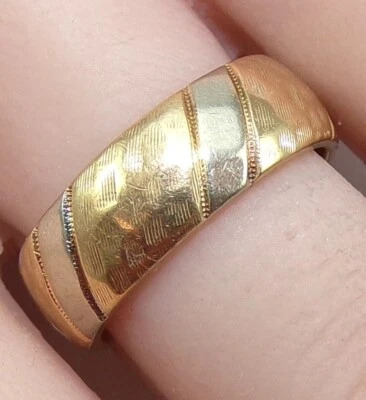 Alianza de boda lisa martillada de 6 mm de oro amarillo y blanco de 2 tonos 14K talla 6 LNC2 Foto 1 de 4