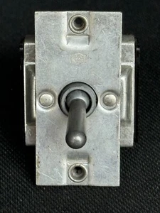 Vintage CUTTLER HAMMER Toggle Switch Aviation/Marine AN3227-2 - Picture 1 of 9