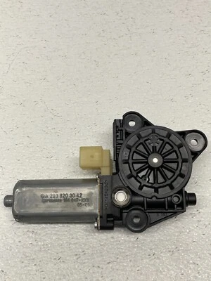 2001-2005 Mercedes-Benz C320 Rear Right Side Door Window Motor RR RH A2038203042 - Image 1 of 4
