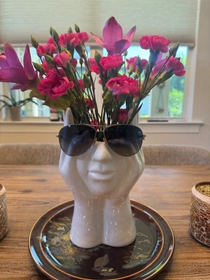 Gafas de sol de aviador Tiffany azul para mujer. Ligeramente usado un solo dueño. Buen estado Foto 1 de 4