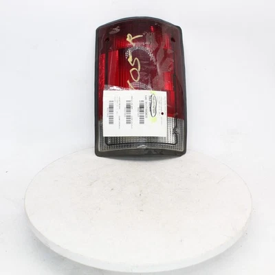 2001 Ford E-250 Econoline правый задний фонарь номер детали - 166-01747BR - Изображение 1 из 4