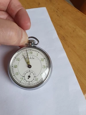 Reloj de bolsillo vintage de Alemania Oriental (RDA) el "Ruhla" con fecha de finales de los años 50 Foto 1 de 4