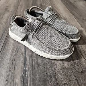 Hey Dude Light Grey Stretch Shoes Size 10 - Picture 1 of 8