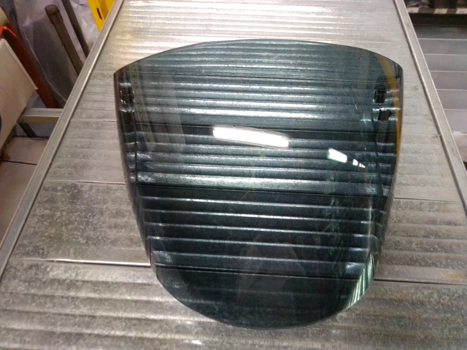 VISIERA FUME' SCURO (21 27%) HJC HJ-17J PER CASCO IS-33 IS-URBY 30001805 - Immagine 1 di 4