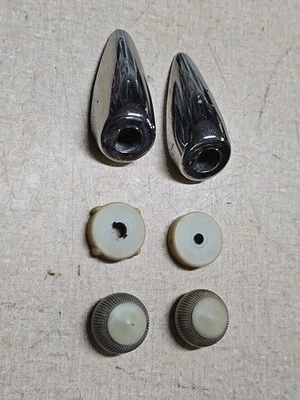 Chevrolet Chevy 1949 1950 par de biseles de montaje de radio accesorios originales 50 49 Foto 1 de 4