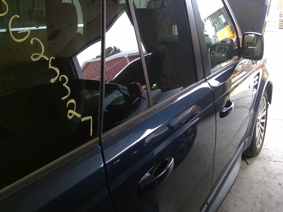 Used Rear Right Door Assembly Rear Side fits: 2013 Land rover Range rover sport Foto 1 de 4