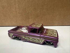 Hot Wheels HW Showroom (2012) Camion Giocattolo Chevy Viola Personalizzato '62 162/250 - Foto 1 di 8