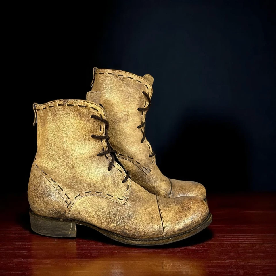 Barneys Co-op New York Womens Size 7M Distressed Combat Boot Made in Italy - Image 1 of 4