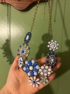 Bubble Necklace Blue/ White Preowned - Picture 1 of 1