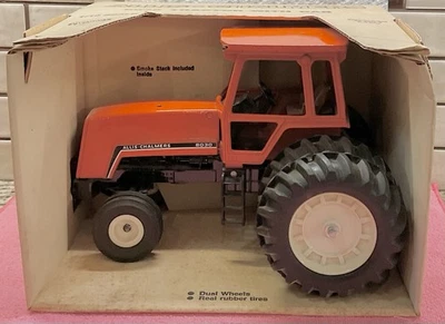 Vintage 1982 Ertl Allis-Chalmers 8030 Trator com Cabine Dupla Escala 1/16 **BOM** - Imagem 1 de 4