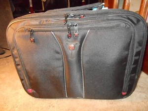 Swiss Gear 17" Slimcase Legacy Laptop Carry-On Briefcase Black NWT - Photo 1/4