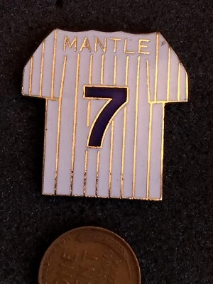 Vintage New York Yankees Mickey Mantle #7 Jersey Pin - Image 1 of 2