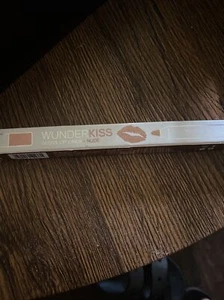 Wunder2 High Tech Beauty WunderKiss Gloss Lip Liner Pencil 0.042oz - NUDE - Picture 1 of 3