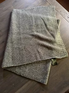 Mens H&M Gray 2-Toned Acrylic Scarf 68"X20" EUC! - Picture 1 of 4