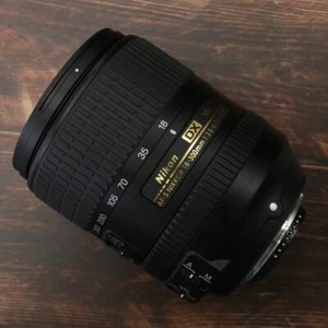 Nikon AF-S DX NIKKOR 18-300mm f/3.5-6.3 G ED VR [Quasi come nuova] #5737 - Foto 1 di 13