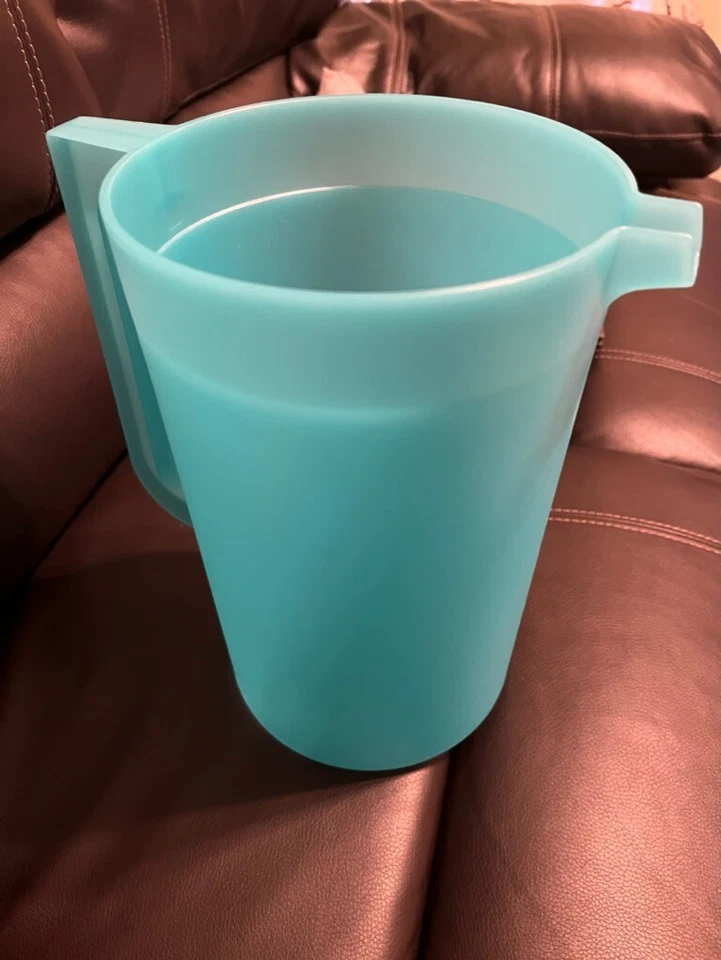 NEW Tupperware Classic Pitcher Ice Blue # 1416D-1 no lid - Image 1 of 1