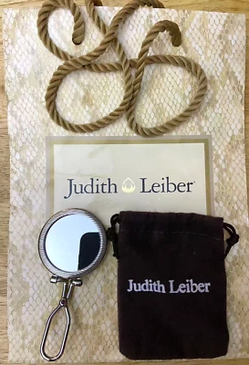 ESPEJO PLEGABLE VINTAGE JUDITH LEIBER PLATEADO COMO NUEVO CON BOLSAS AUTÉNTICO  Foto 1 de 4
