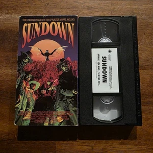 Sundown VHS The Vampire In Retreat Cult Vestron Video Bruce Campbell Horror Rare - Picture 1 of 6