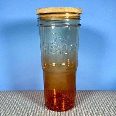 Wawa Sailor Breeze 24 oz. Taza Vaso Reutilizable, Sin Pajita, Oro Naranja Puesta de Sol Foto 1 de 4