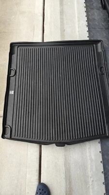 Forro de tapete de carga porta-malas para todas as condições climáticas fabricante de equipamento original 8K5061180 2009-2015 Audi A4 A5 RS5 S4 S5 - Imagem 1 de 2