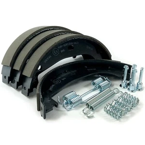HANDBRAKE SHOES & SHOE FITTING KIT SPRINGS FITS: BMW Z3 E36 1996-2003 SFK0098B - Picture 1 of 2