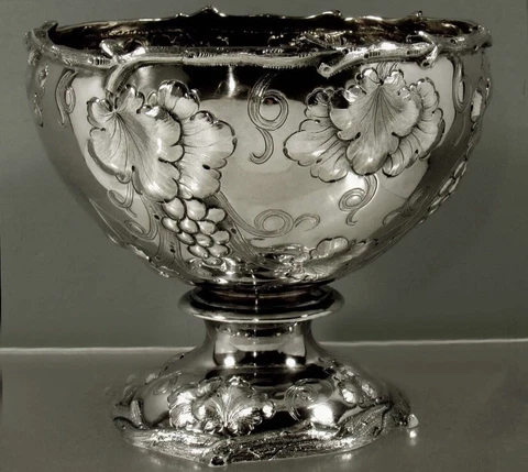 Stebbins & Co. Silver Bowl    c1845 GRAPE & LEAF Cover
