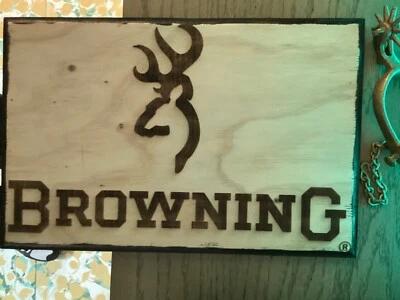 Logo Browning (grabado en madera) Foto 1 de 3