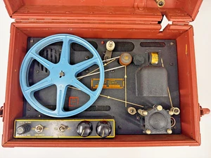 WWII Signal Corps Keyer TG-34-A Morse Code Training Device 1943 - Picture 1 of 3