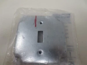HUBBELL  RACO 800C 1/2" Raised Work Cover 4" Square Box 1-Toggle Light Switch - Picture 1 of 4